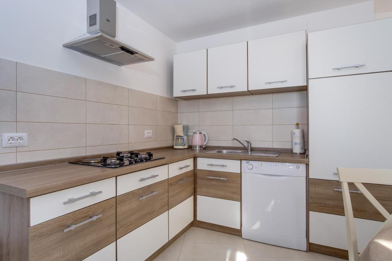Apartment Angela Čunski Extérieur photo